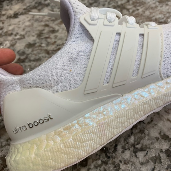 COPY - White adidas ultra boost - Picture 2 of 7